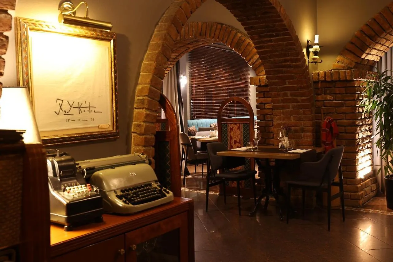 Mondial Hotel Tiran