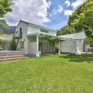 https://newlands-cottages.hotels-capetown.com