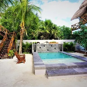 La Puerta Azul Beachfront - Adults Only 4* Isla Holbox